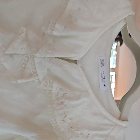 Zara Cream Ruffled Blouse - Picture 2 of 3